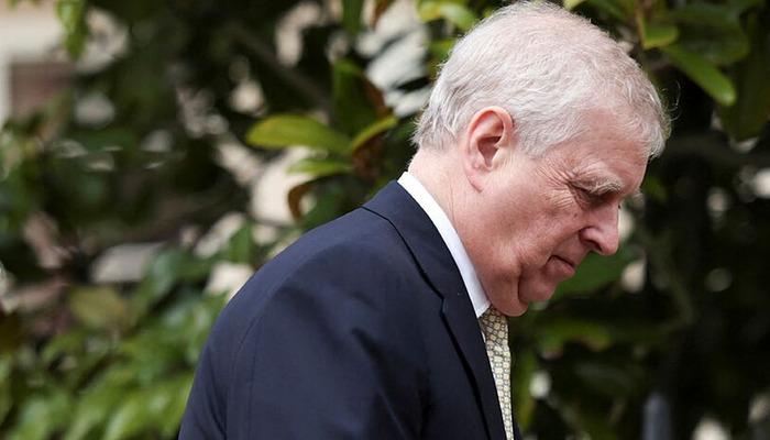 Kralı Charles ile görüşen Prens Andrew, kraliyet unvanlarından vazgeçti! Epstein iddiaları ve skandallarla gündeme gelmişti