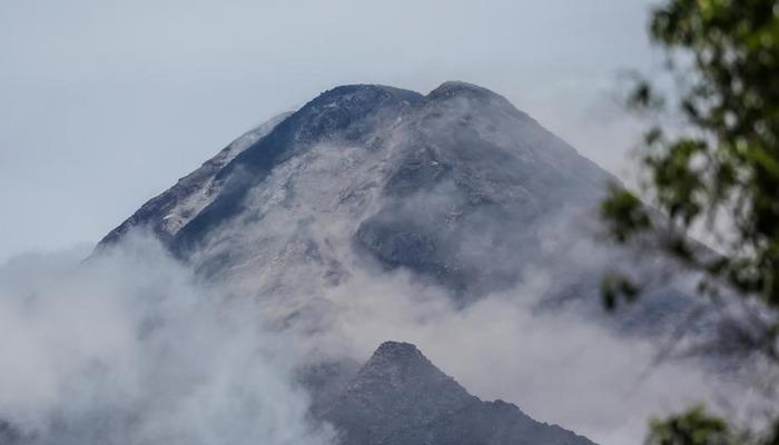 Patlama 3 dakika sürdü! Kanlaon Yanardağı faaliyete geçti