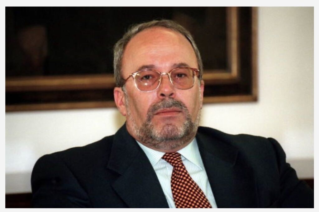 Eski Arnavutluk Başbakanı Fatos Nano yaşamını yitirdi