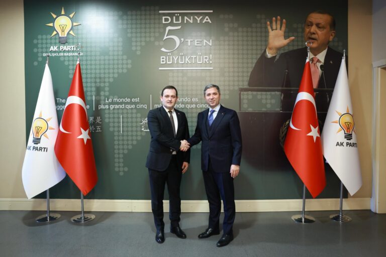 TDP Genel Başkanı Zeynula, AK Parti Genel Başkan Yardımcısı ve Dış İlişkiler Başkanı Sırakaya ile görüştü