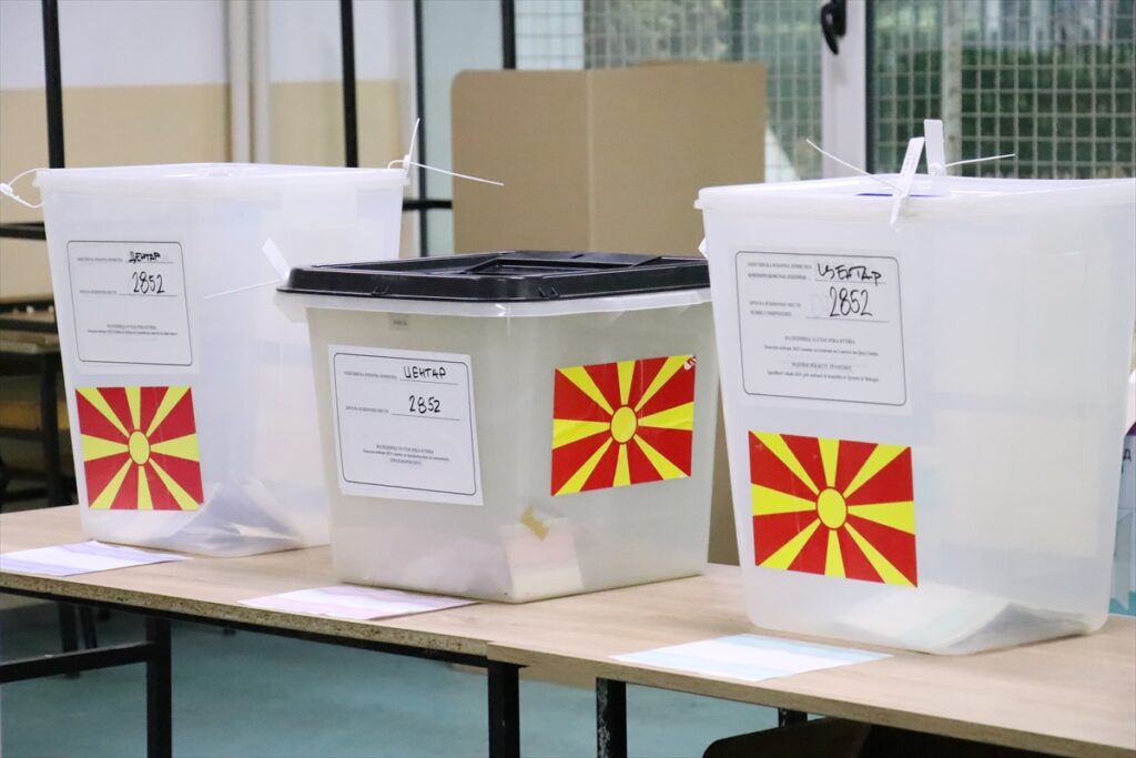 Saat 18:30 itibariyle seçime katılım % 46,65