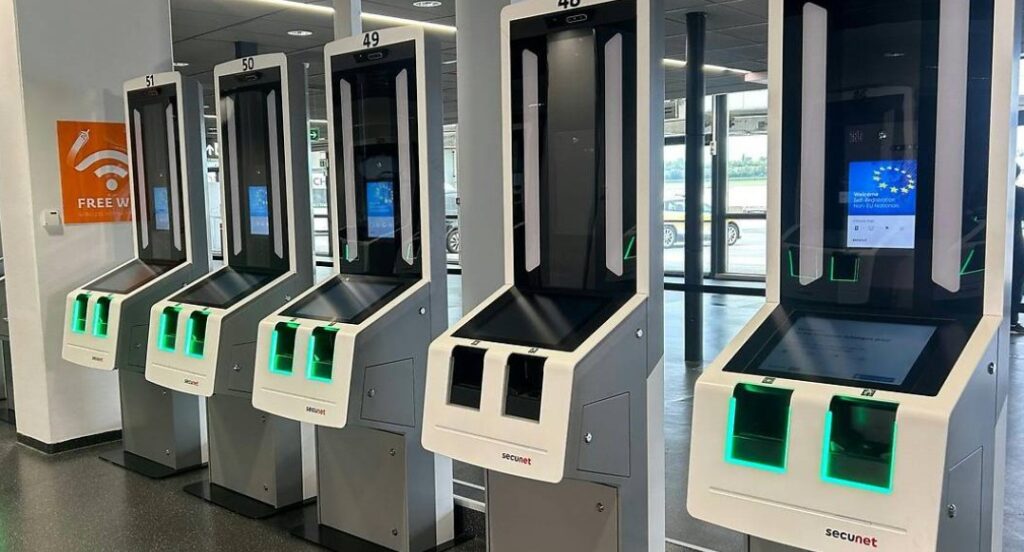 AB’ye girişte Makedonya vatandaşları için de geçerli olan yeni kurallar yürürlüğe girdi