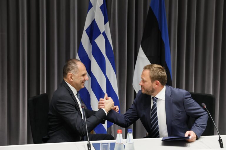 Estonya Dışişleri Bakanı Tsahkna, Yunan mevkidaşı Gerapetritis ile görüştü