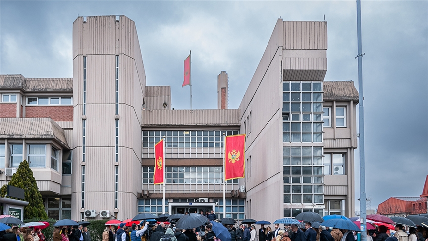 Karadağ’da yüksek mahkeme “bıçaklama” olayına karıştığı iddiasıyla tutuklanan iki Türk vatandaşını serbest bıraktı
