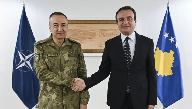 Kosova Başbakanı Kurti, KFOR Komutanı Özkan Ulutaş’ı kabul etti