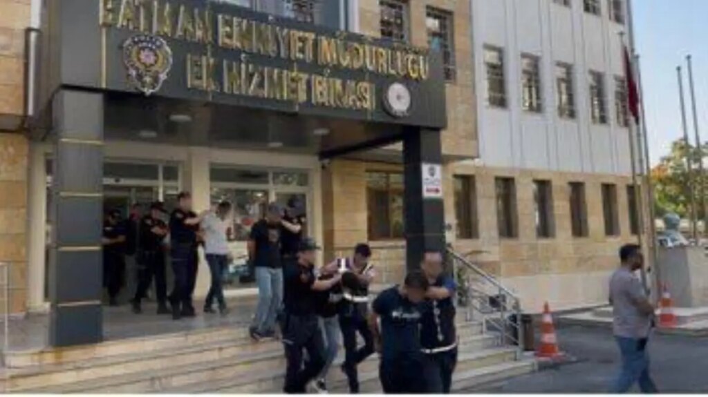 Batman’da Uyuşturucu Operasyonu: 5 Kişi Tutuklandı