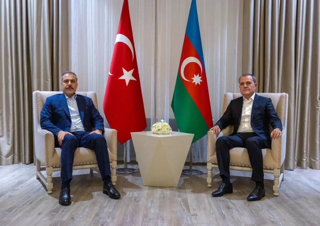 Hakan Fidan’dan Azerbaycan’da Önemli Görüşme