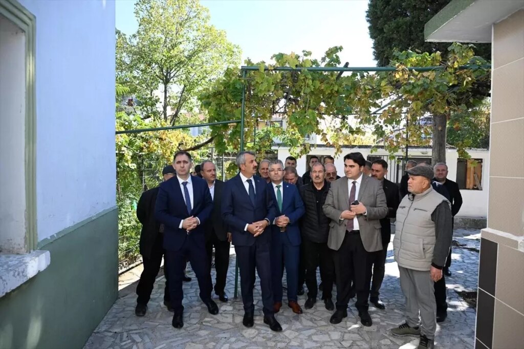 Edirne Valisi Yunus Sezer, Restore Edilecek Camide İnceleme Yaptı