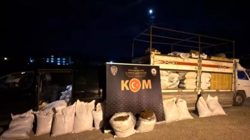 Erzurum’da Kaçak Tütün Operasyonu: 3 Ton Kıyılmış Tütün Ele Geçirildi