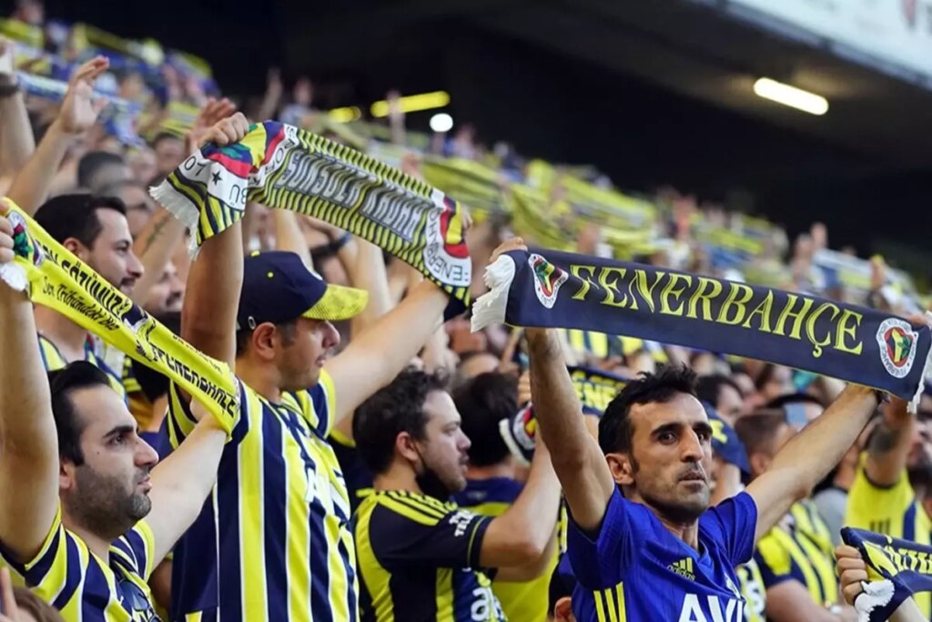 Fenerbahçe taraftarı yıldız futbolcu için “O olmasaydı kazanamazdık diyor”