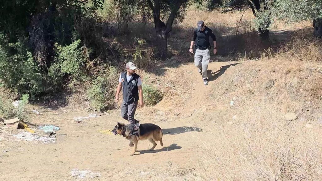 İzmir’de Gömmek İstediği Bebeği İçin Arama Çalışmaları Devam Ediyor