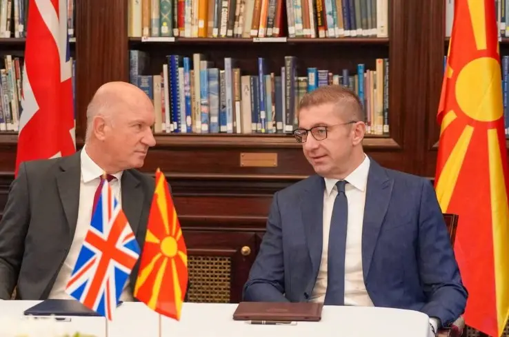 Mickoski: Ülkenin geleceği AB’de | TIME-BALKAN