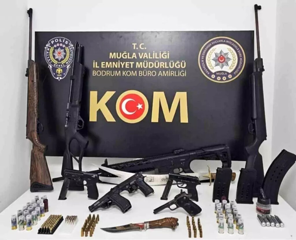 Muğla’da Ruhsatsız Silah Operasyonu: 13 Şahıs Gözaltına Alındı