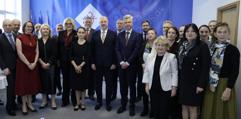 Bulgaristan Başbakanı Jelyazkov, AB Büyükelçileriyle avronun başarılı şekilde yürürlüğe girmesini görüştü