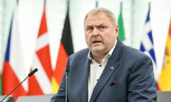 Terras: Sırbistan’ın Kosova seçimlerine müdahalesi açıkça görülüyor