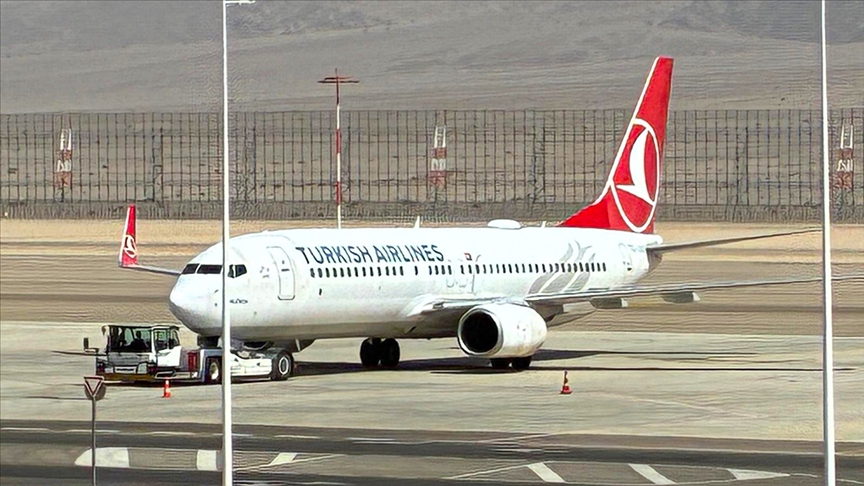 Sumud Filosu’ndaki Türk ve yabancı aktivistleri taşıyan uçak İsrail’in Ramon Havalimanı’ndan İstanbul’a hareket etti