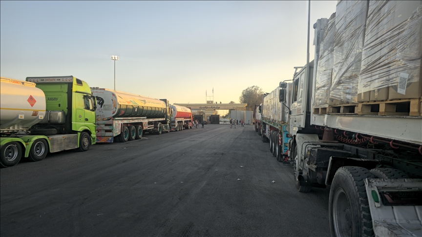 Gazze’nin “dünyaya açılan kapısı” Refah’ta belirsizlik sürüyor