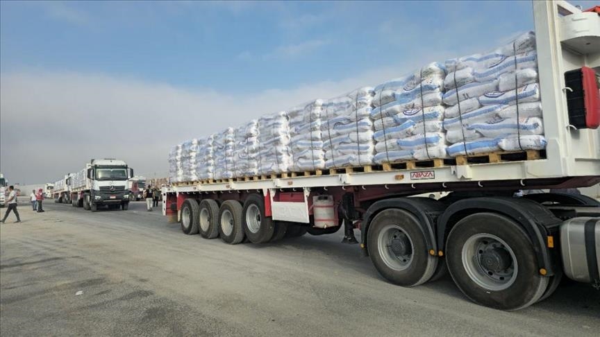 İsrailli Bakan, İsrail’in Gazze’ye yardımların girmesini engelleme kararından geri adım attığını açıkladı