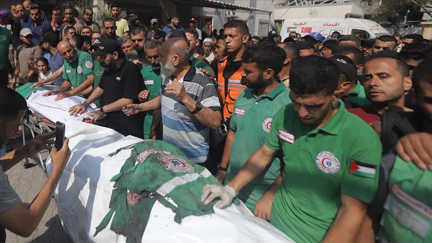 İsrail, Gazze’de 2 yıldır sürdürdüğü saldırılarda 1701 sağlık çalışanını öldürdü