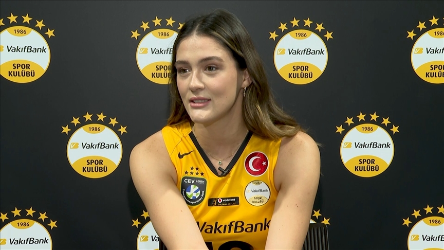 VakıfBank kaptanı Zehra Güneş’ten yeni transfer Sırp pasör Boskovic’e övgü