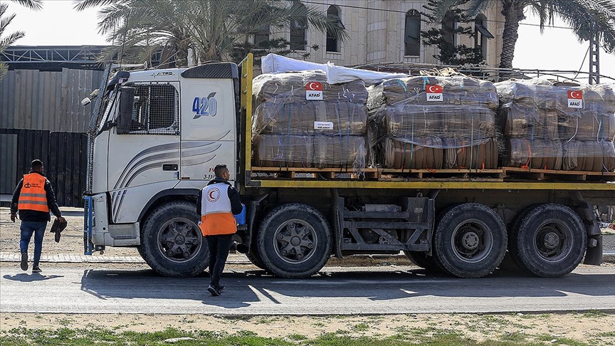 Türkiye, 7 Ekim’den bu yana Gazzeye 100 bin tonun üzerinde insani yardım malzemesi ulaştırdı