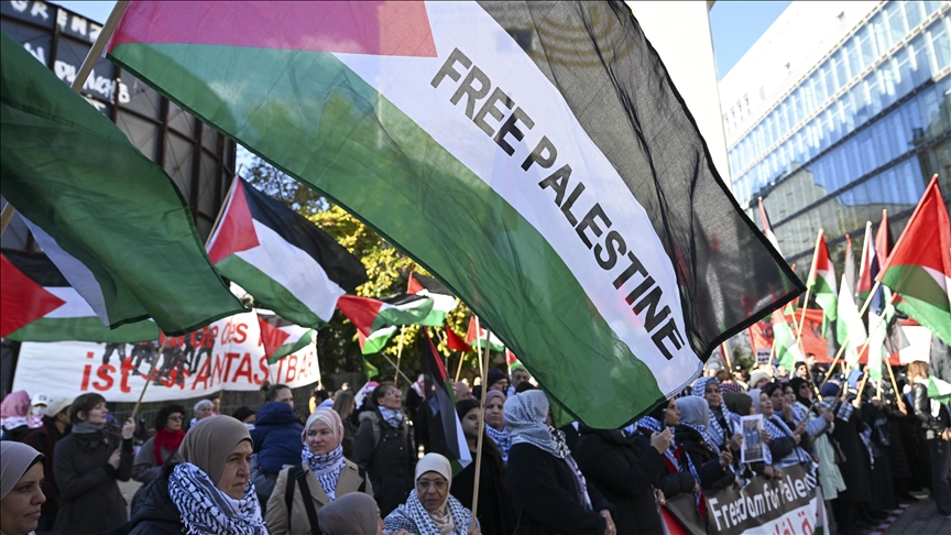 Berlin’de Filistin’e destek gösterisi düzenlendi