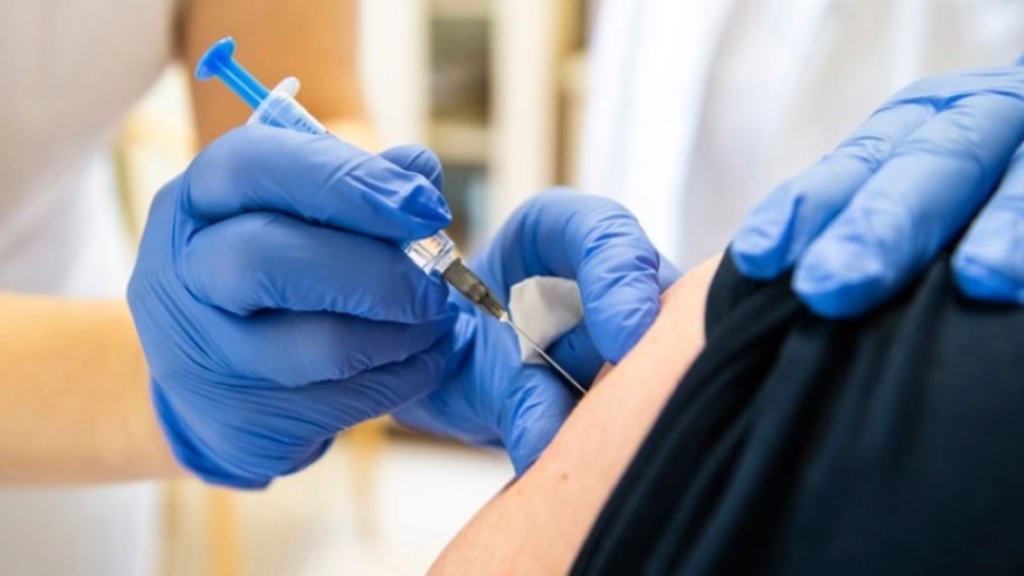 Makedonya’da grip aşısına ilgi artıyor: 70 binden fazla başvuru