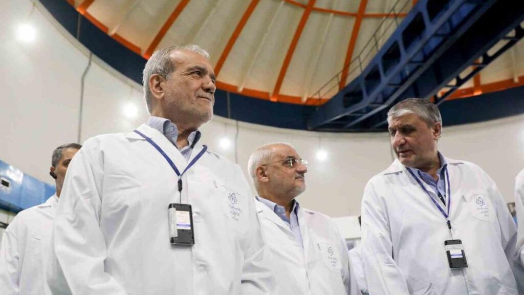 İran Cumhurbaşkanı Pezeşkiyan: “Nükleer bilimimizin kaynağı binalar değil, bilim insanlarımızdır”