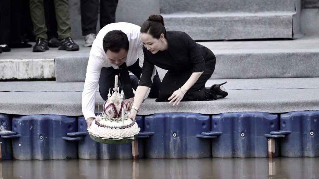 Tayland’da Yüzen Fener Festivali – Dünya Haberleri