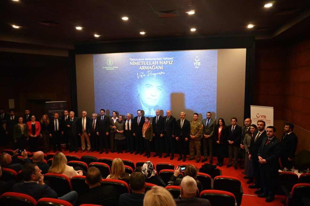 Prizren’de Prof. Dr. Nimetullah Hafız’a saygı ve vefa gecesi düzenlendi