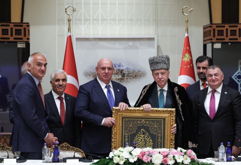 Cumhurbaşkanı Erdoğan: Ahıskalı kardeşlerimizin yanındayız