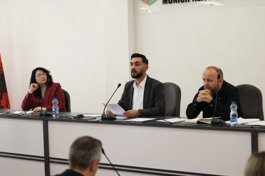 Kırçova Meclis Başkanı Sulkovski, “Selamünaleyküm” Diyerek İşe Başladı