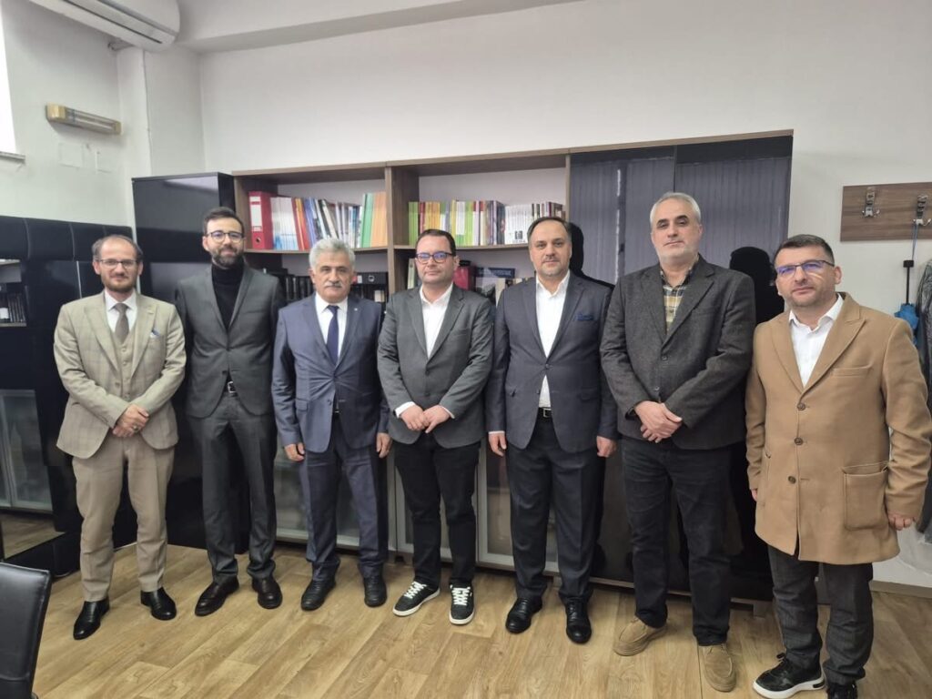 Üsküp Eğitim Müşaviri Altunel’den Kalkandelen Üniversitesi’ne Ziyaret