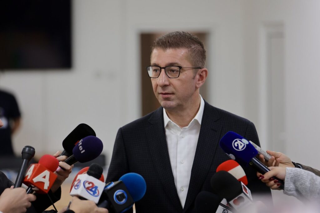 Başbakan Mickoski, Tiran’daki Liderler Zirvesine Katılacak