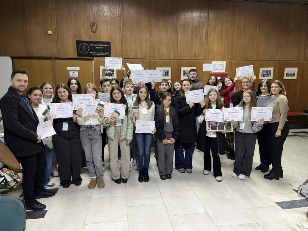 Ohri Kardeşlik Birlik İlkokulu öğrencileri Matematik, Biyoloji, Kimya dalında başarılara durmaksızın devam ediyor