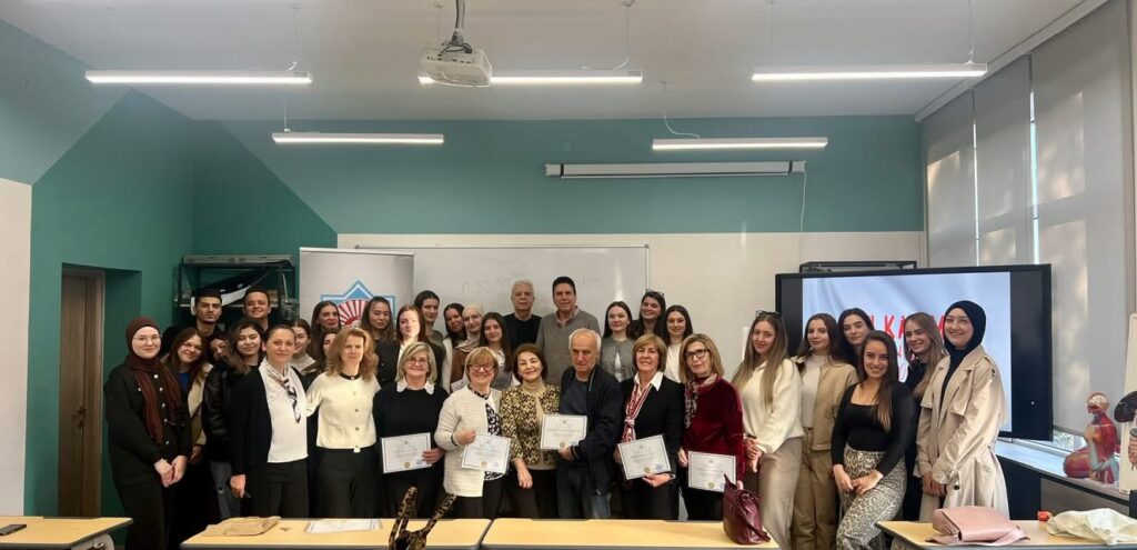 Eğitim Fakültesinde, Türk Öğretmenlere Kutlama