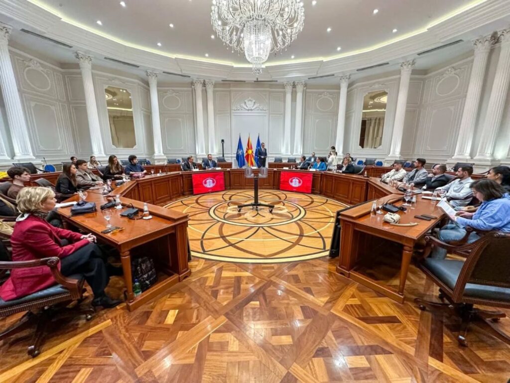 Hükümet, Mavrovo-Rostuşe, Gostivar, Merkez Jupa ve Vrapçişte Belediyelerine Kayyum Atadı