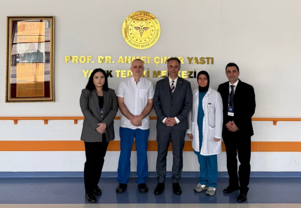 Aliu Türkiye’de: Ankara Bilkent Şehir Hastanesi’nde Koçani’de yaralanan altı kişiyi ziyaret etti