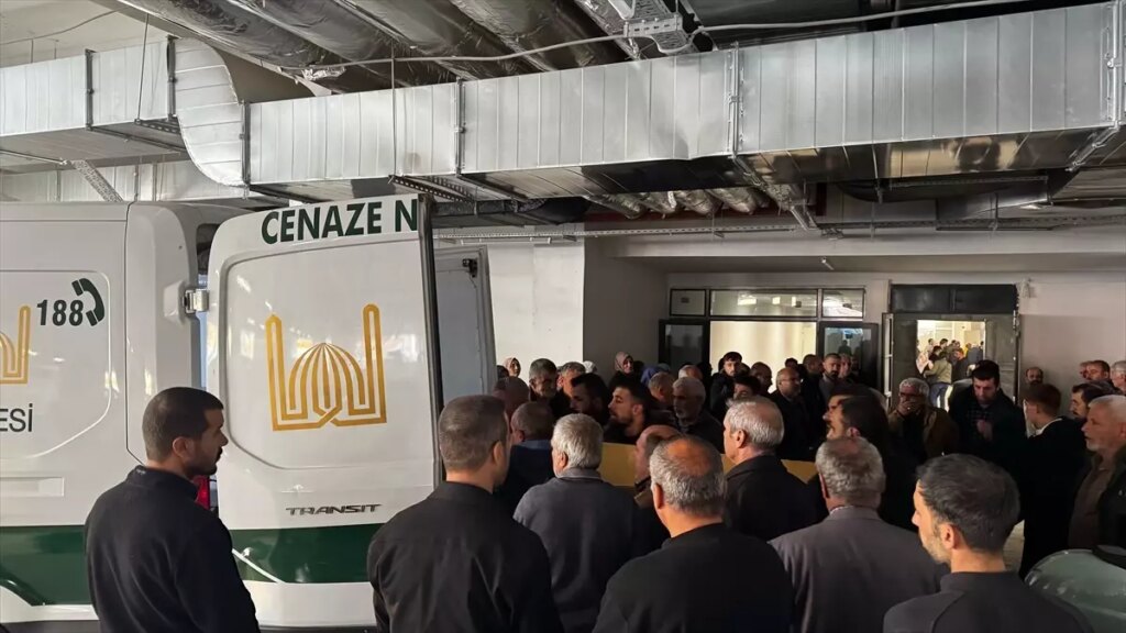 Kızıltepe’de Aile Cinayeti: 3 Kişi Silahla Öldürüldü