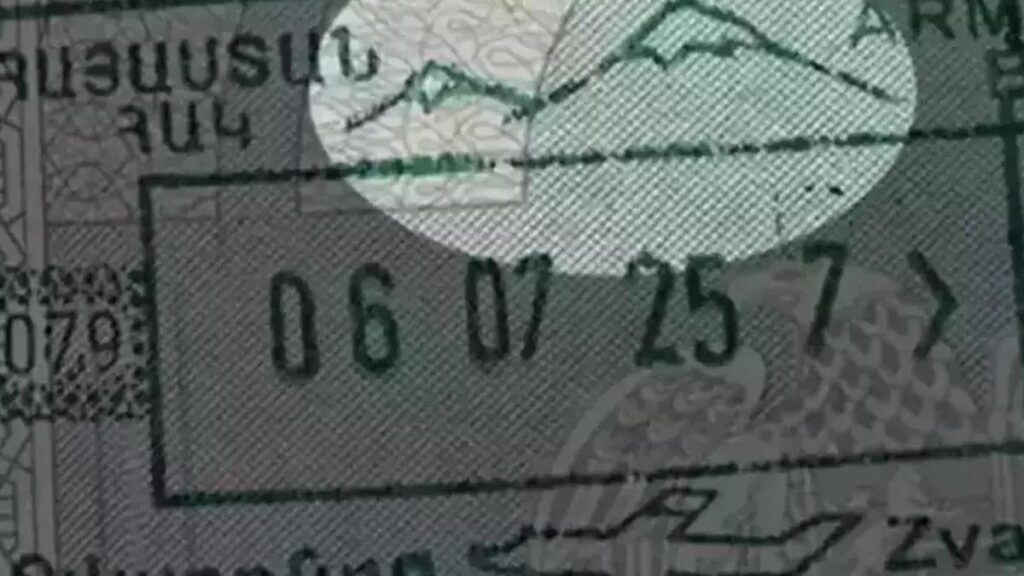 Ermenistan’da pasaport damgalarındaki Ağrı Dağı sembolü kaldırıldı