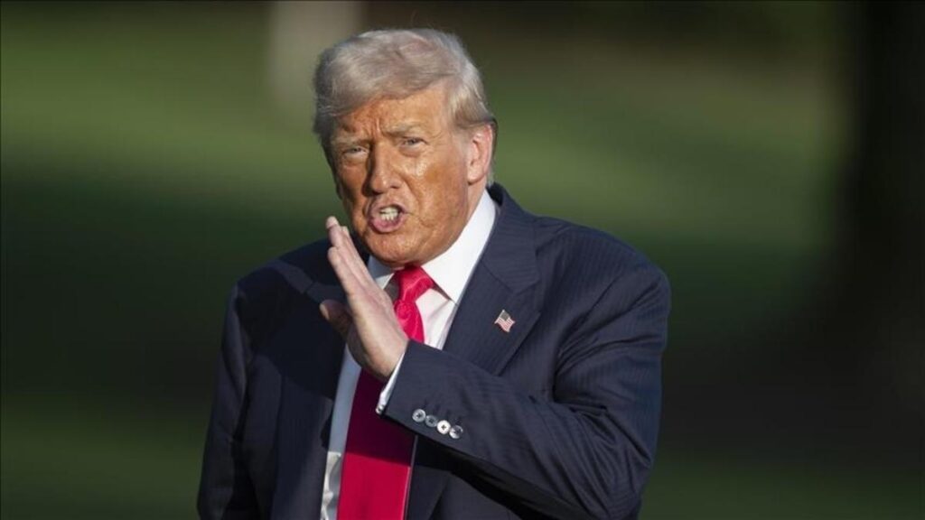 Demokratlar, cinsel istismar suçlusu Epstein’in Trump’a ilişkin e-postalarını yayımladı