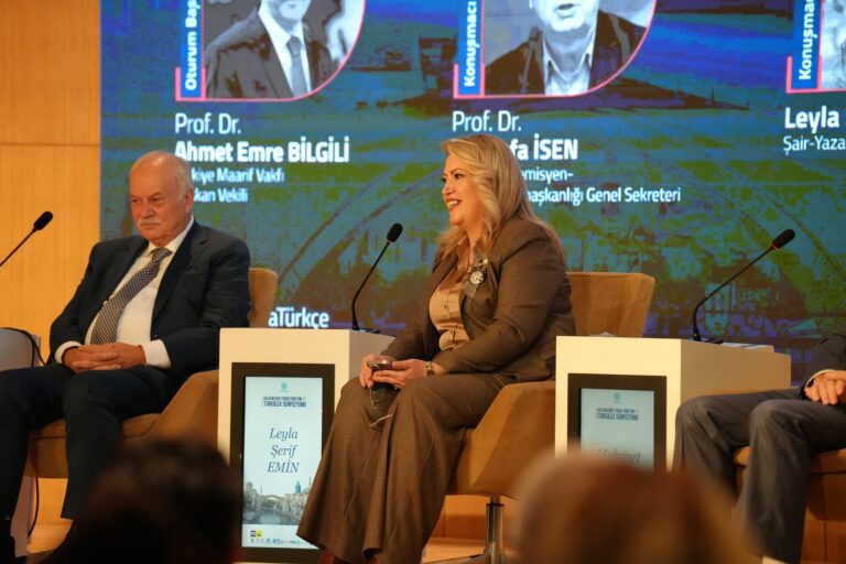 Üsküplü şair-yazar Leyla Şerif Emin, Konya’da düzenlenen “Balkanlar’da Göçün İzleri” konulu panelde konuştu