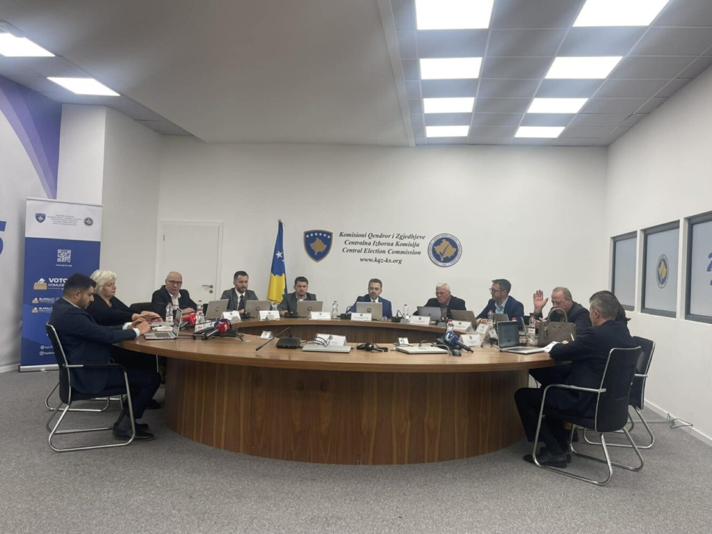 Kosova Seçim Komisyonu, olağanüstü seçim takvimini açıkladı