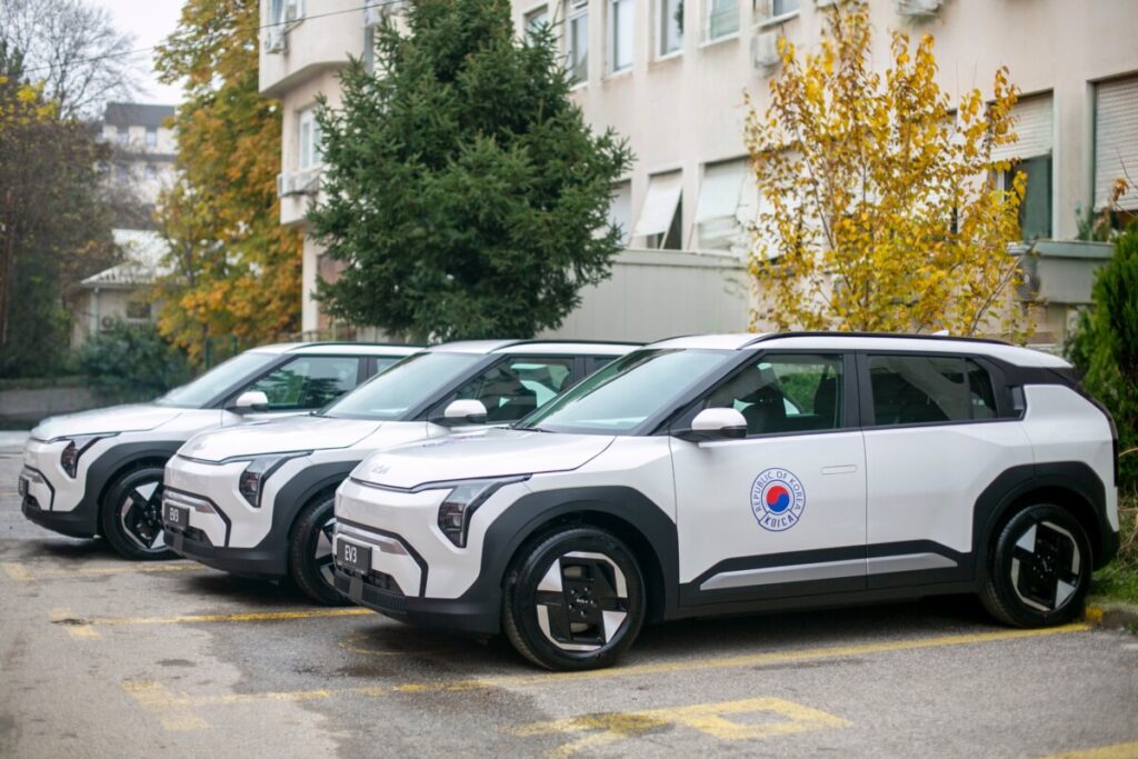 Kore Cumhuriyeti’nin Desteğiyle Sağlık Bakanlığı’na 8 Elektrikli Araç Bağışı