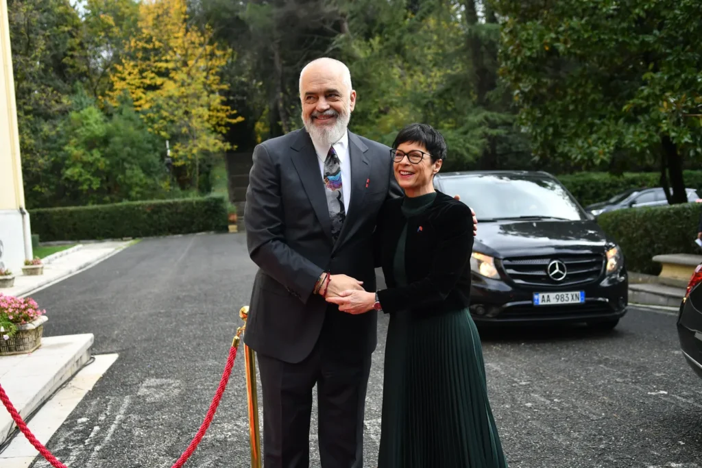 Kos: “Tüm Batı Balkanlar eşit haklarla Avrupa Birliği’ne aittir”