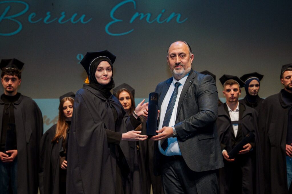 “En İyilerin İzinde 2025” Töreninde Yılın En Başarılı Öğrencileri Açıklandı