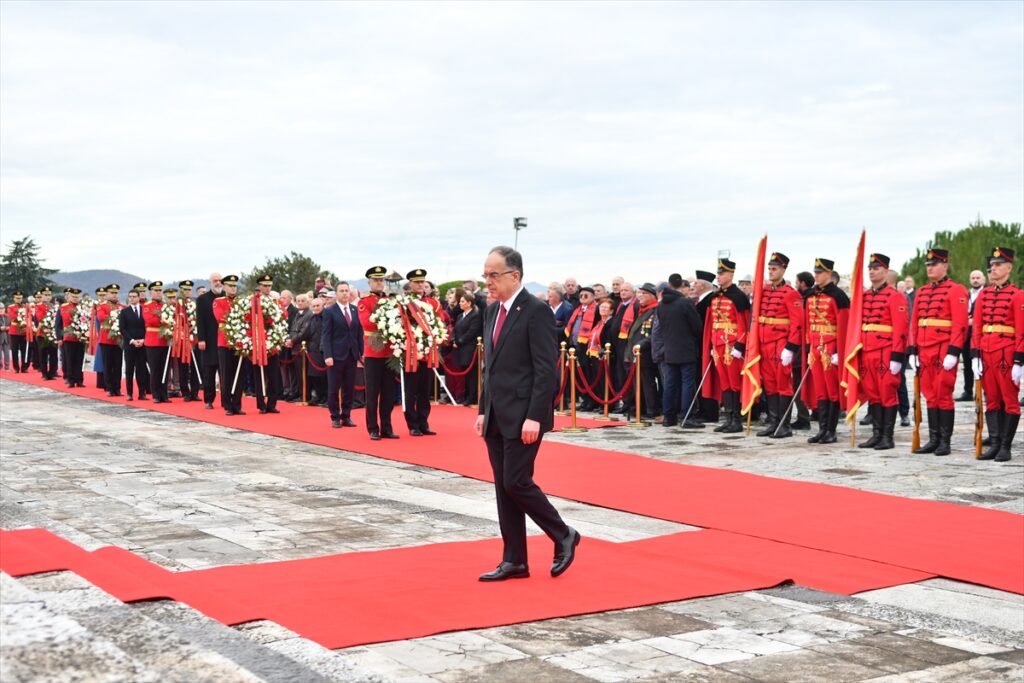 Arnavutluk’un faşizmden kurtuluşunun 81. yıl dönümü kutlandı