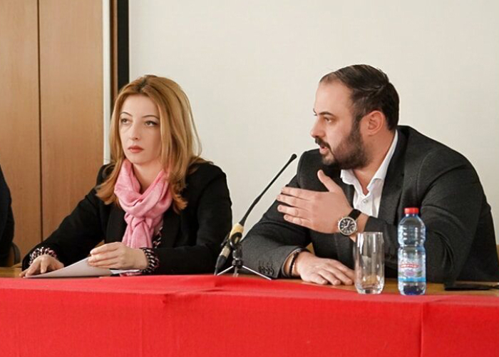 Eski Belediye Başkanı Arsovska, Güncel Belediye Başkanı Gjorgievski’yi TV Tartışmasına Davet Etti