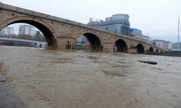 Vardar ve Radika nehirlerindeki su seviyeleri arttı