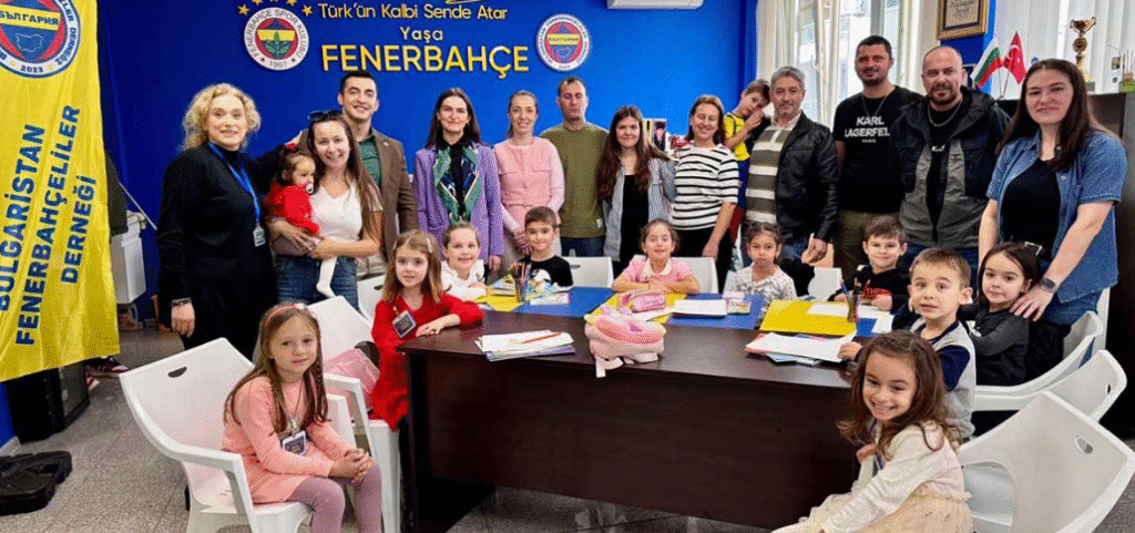 Bulgaristan Fenerbahçeliler Derneği Türkçe Kulübü ilk dersini gerçekleştirdi